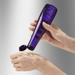 Shampoing Révélateur D’éclat Yubi Blonde Shu Uemura 300ML 11 Shampoing Révélateur D’éclat Yubi Blonde Shu Uemura 300ML -Produits Capillaires shampoing revelateur declat yubi blonde shu uemura 300ml 4