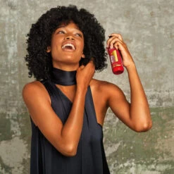 Spray 10-en-1 édition Célébration UniqOne Revlon 150ML 16 Spray 10-en-1 édition Célébration UniqOne Revlon 150ML -Produits Capillaires spray 10 en 1 edition celebration uniqone revlon 150ml 6